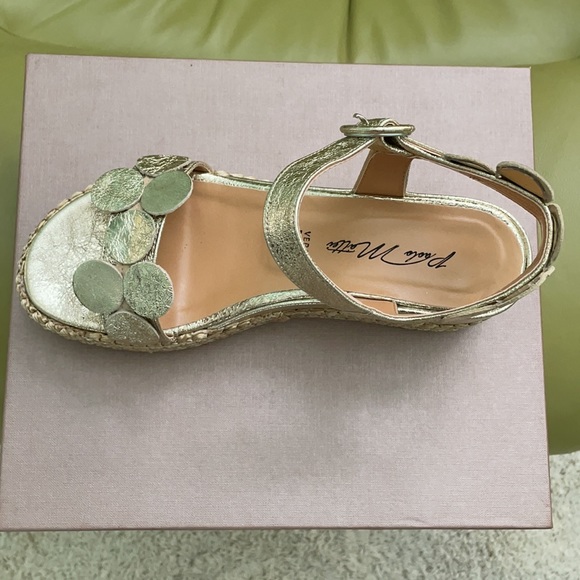 Paolo Mattei NWT. EU Size 37. True to Size. Gold. - Picture 7 of 11